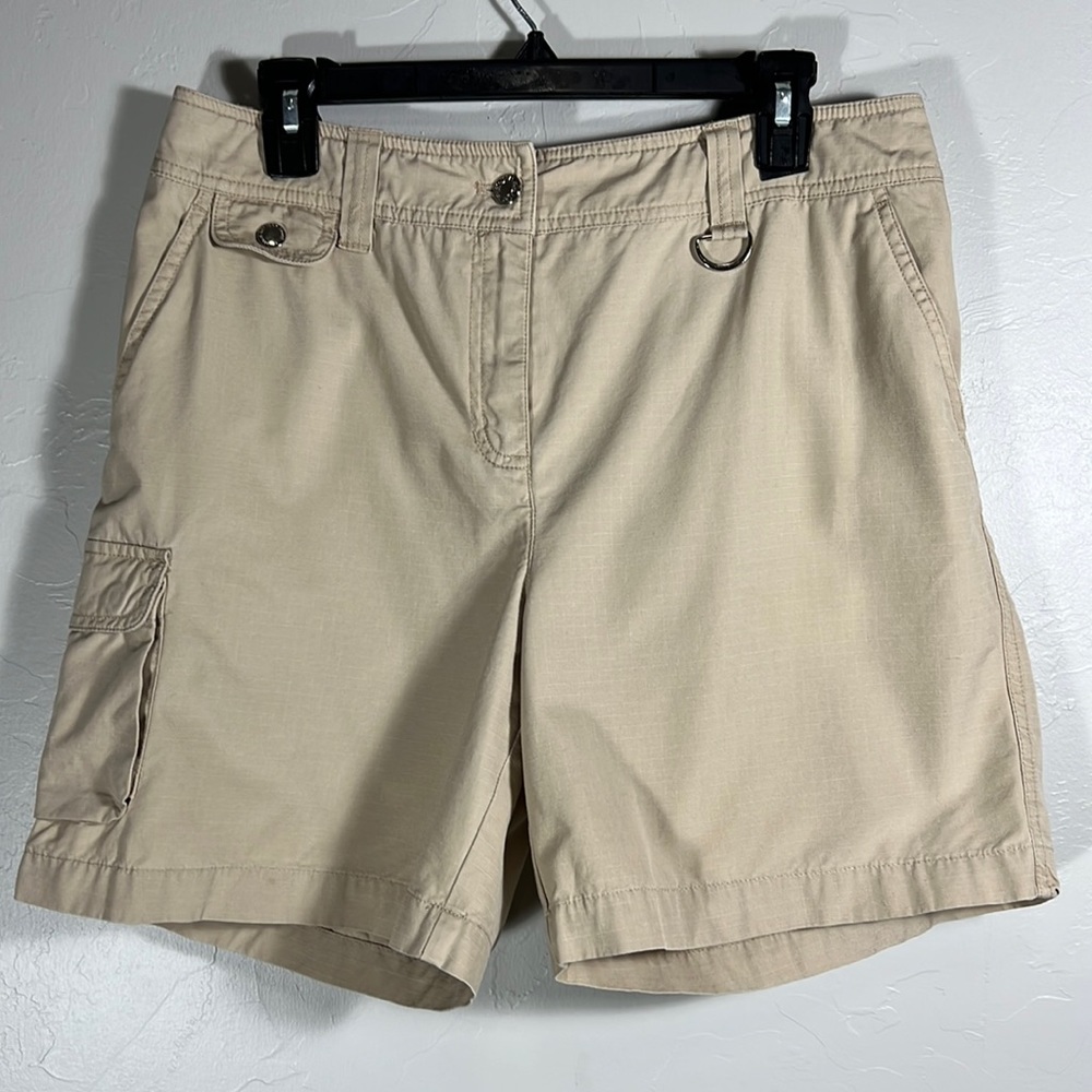 Jones New York Sport Shorts - Women’s 10